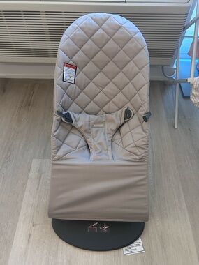 BabyBjorn Quilted Baby Bouncer in Taupe